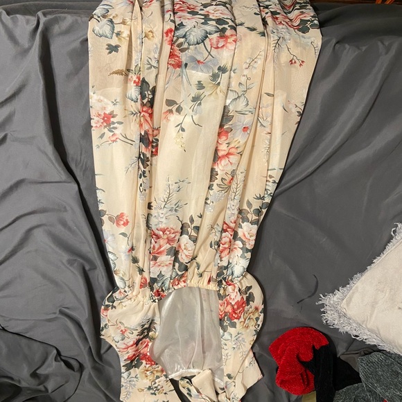 Sweaters, dresses, tanks, jackets all in good condition slightly worn - Picture 7 of 9